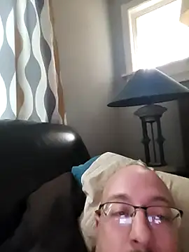 Snapshot of MEAT4urGRILL chatting on 02-18-25, 05:21 MEAT4urGRILL online show from 02-18-25, 05:21