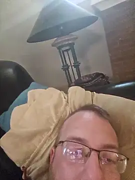 Snapshot of MEAT4urGRILL chatting on 10-10-25, 09:14 MEAT4urGRILL online show from 10-10-25, 09:14