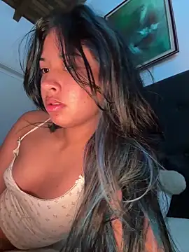 lynn9000 online show from 02-22-26, 01:40