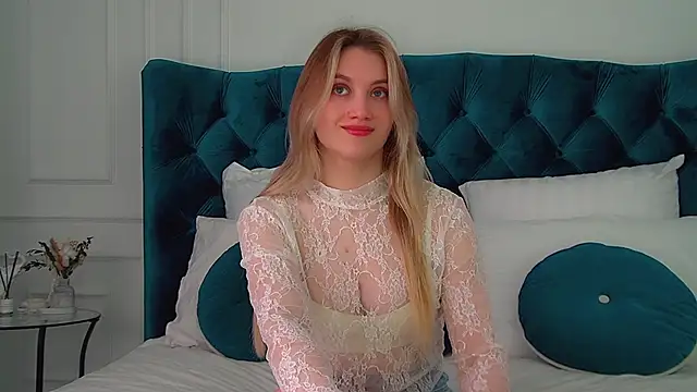 Snapshot of StacyEvances chatting on 01-18-26, 06:23 StacyEvances online show from 01-18-26, 06:23