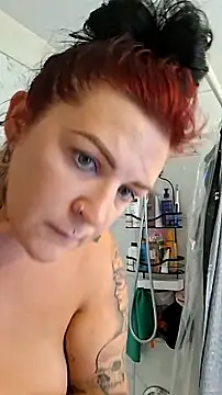 Snapshot of gypsyriot chatting on 09-11-25, 02:33 gypsyriot online show from 09-11-25, 02:33