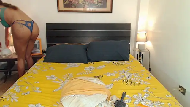 xLiberatedAnna online show from 10-13-25, 01:27