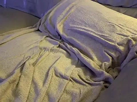 Freddiefirefly online show from 03-28-26, 08:19