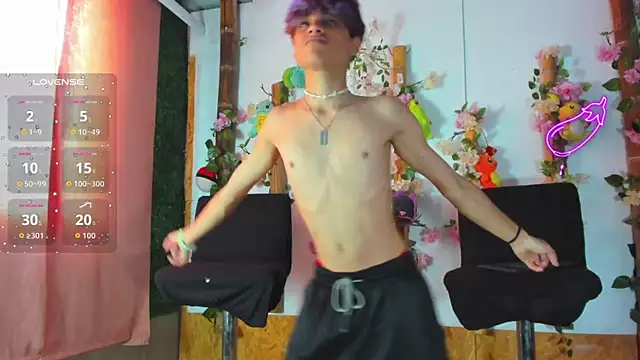 spicy adonhis online show from 10-01-25, 01:06