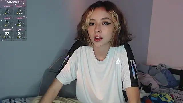 Snapshot of brisazanes chatting on 11-02-25, 01:24 brisazanes online show from 11-02-25, 01:24