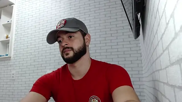 Snapshot of BombeiroHotx chatting on 11-28-25, 01:08 BombeiroHotx online show from 11-28-25, 01:08