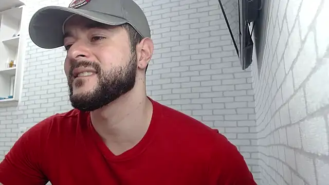 Snapshot of BombeiroHotx chatting on 11-28-25, 09:28 BombeiroHotx online show from 11-28-25, 09:28