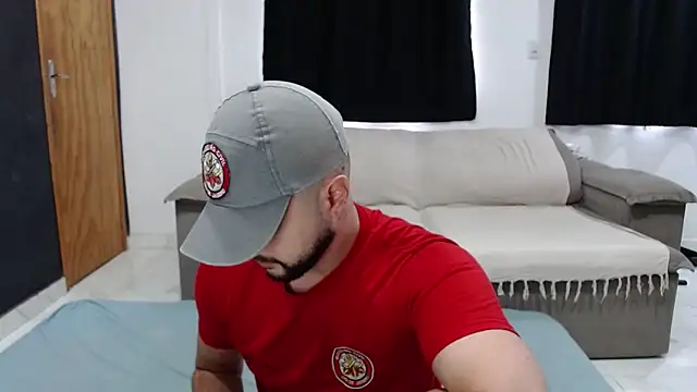 Snapshot of BombeiroHotx chatting on 02-26-26, 06:29 BombeiroHotx online show from 02-26-26, 06:29