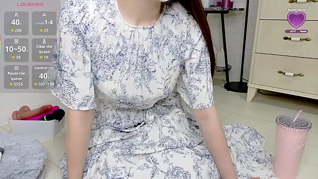 Snapshot of MIZUKI88888 chatting on 09-13-25, 01:11 MIZUKI88888 online show from 09-13-25, 01:11