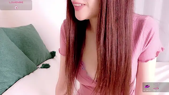 Snapshot of MIZUKI88888 chatting on 10-20-25, 01:11 MIZUKI88888 online show from 10-20-25, 01:11