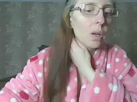 CandiCole online show from 04-18-26, 06:50