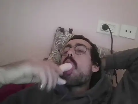 Snapshot of BalloonSlave1513 chatting on 02-21-26, 07:42 BalloonSlave1513 online show from 02-21-26, 07:42