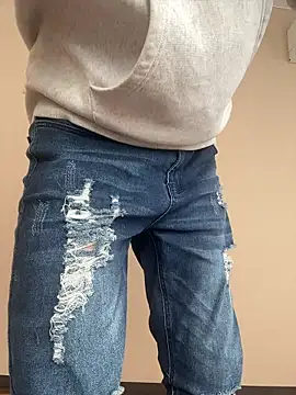 iikangi online show from 02-21-26, 04:02