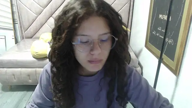 Velvet Moon V online show from 11-25-25, 01:11