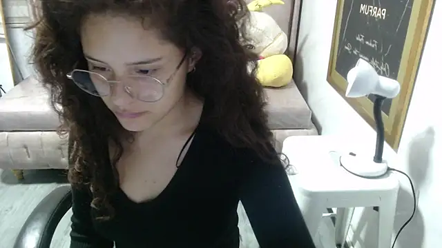 Velvet Moon V online show from 11-26-25, 01:34