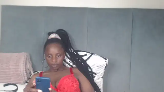 Snapshot of Jah-Queen chatting on 01-16-26, 07:51 Jah-Queen online show from 01-16-26, 07:51