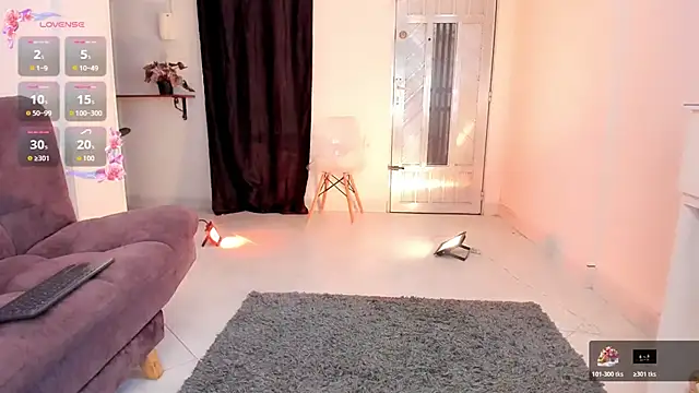 Snapshot of _Mia_Pink_ chatting on 10-17-25, 08:44 Mia Pink online show from 10-17-25, 08:44