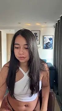 Lily June online show from 04-18-26, 07:51