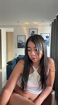 Lily June online show from 04-18-26, 07:58