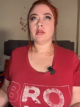 Snapshot of maddy_Bloomm chatting on 02-10-26, 06:12 maddy Bloomm online show from 02-10-26, 06:12