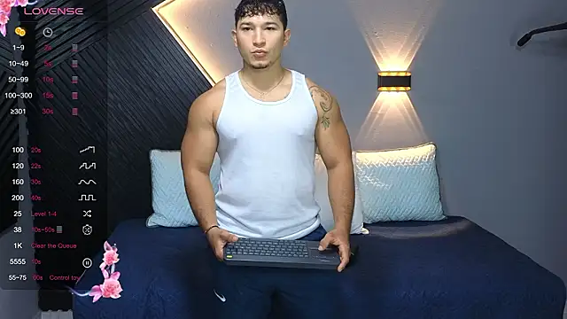 Horny nick18 online show from 02-18-26, 12:34