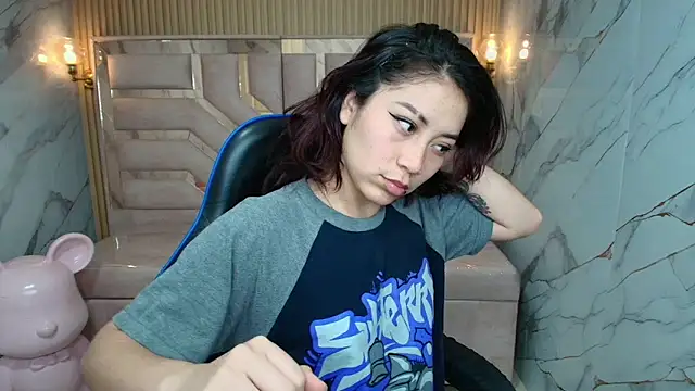 valentina r  online show from 03-31-26, 03:19