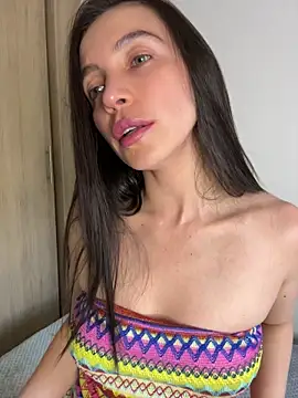 Snapshot of karinasantos_ chatting on 05-04-26, 11:01 karinasantos online show from 05-04-26, 11:01
