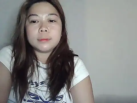 Snapshot of mimi15 chatting on 07-29-26, 07:39 mimi15 online show from 07-29-26, 07:39