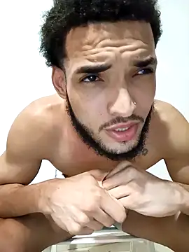 Snapshot of Utreh_ chatting on 10-30-25, 10:54 Utreh  online show from 10-30-25, 10:54