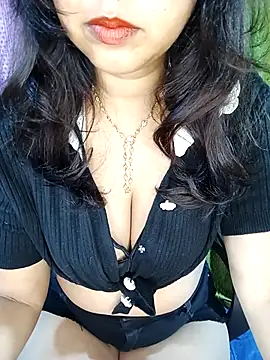 Ishani Baby online show from 12-16-25, 05:34