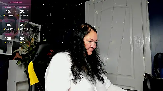 Snapshot of sandra_jackson chatting on 06-22-26, 02:57 sandra jackson online show from 06-22-26, 02:57