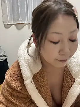 h415a812 online show from 11-11-25, 09:20