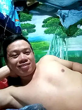 Snapshot of DungLuongg chatting on 10-29-25, 01:02 DungLuongg online show from 10-29-25, 01:02