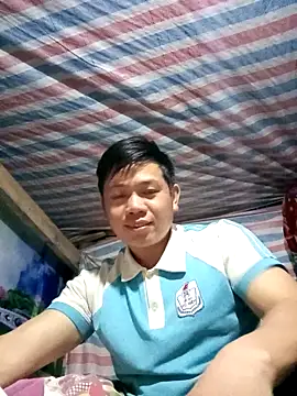 Snapshot of DungLuongg chatting on 03-08-26, 01:48 DungLuongg online show from 03-08-26, 01:48