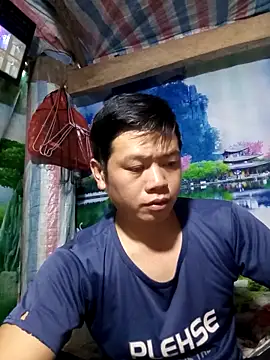 Snapshot of DungLuongg chatting on 03-16-26, 12:49 DungLuongg online show from 03-16-26, 12:49