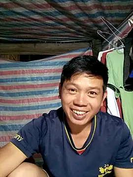 Snapshot of DungLuongg chatting on 05-06-26, 02:00 DungLuongg online show from 05-06-26, 02:00