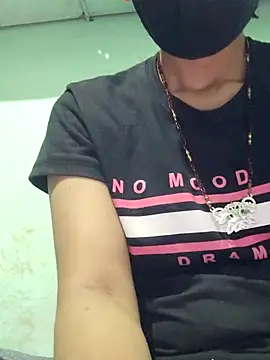 poojam93 online show from 09-22-25, 01:35