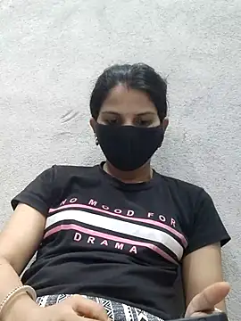 Snapshot of poojam93 chatting on 05-30-26, 01:30 poojam93 online show from 05-30-26, 01:30