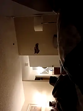 sarahkat86 online show from 12-19-25, 01:29