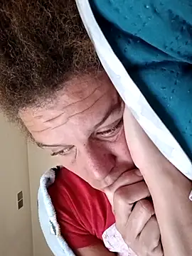 sarahkat86 online show from 02-24-26, 12:25