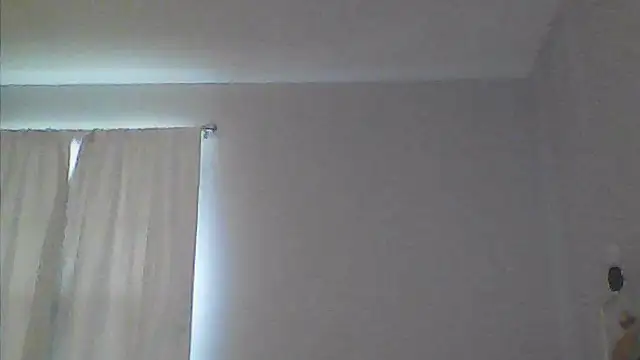 Snapshot of sarahkat86 chatting on 05-01-26, 09:30 sarahkat86 online show from 05-01-26, 09:30
