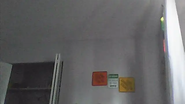 Snapshot of sarahkat86 chatting on 05-22-26, 10:04 sarahkat86 online show from 05-22-26, 10:04