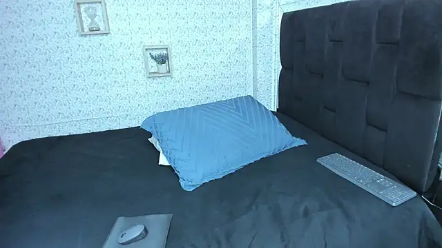 lisa logan online show from 01-14-26, 04:51