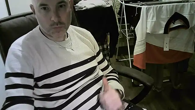 Chrisprngr online show from 03-25-26, 06:03