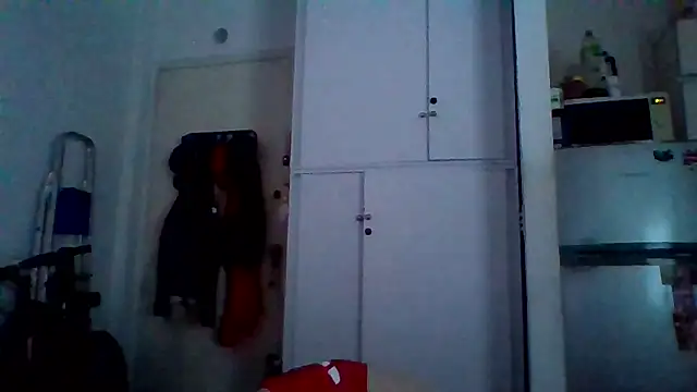 luca23millo90 online show from 04-01-26, 03:53