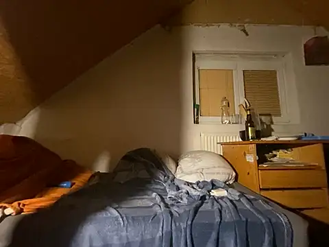 Salon1986 online show from 02-23-26, 10:40