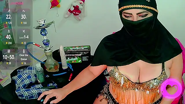 Snapshot of SultanaLayla chatting on 05-07-26, 08:25 SultanaLayla online show from 05-07-26, 08:25