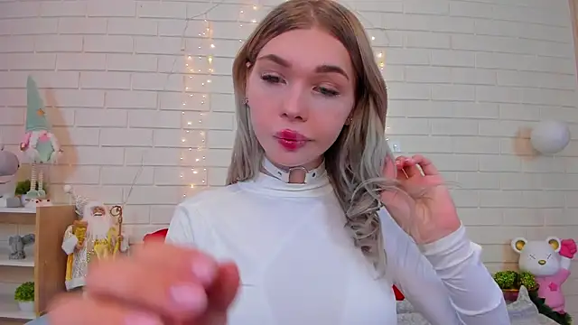 Blondy Fina online show from 01-13-26, 04:40