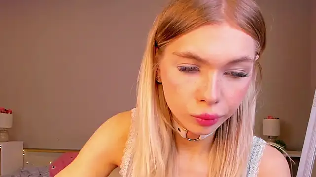 Blondy Fina online show from 05-15-26, 05:14