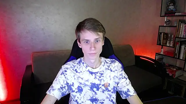 yes cute boy  online show from 10-01-25, 06:14